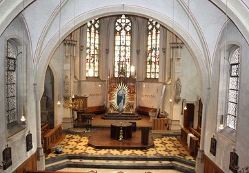 Altarraum in St. Dionysius