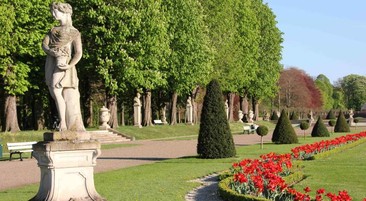 Skulpturen im Schlosspark