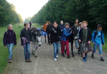 Ausflug mit Kindern und Eseln